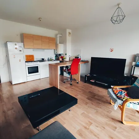 Apartament T2 Bis Avec Terrasse Vue Montagne Proche Mer, Commerces Et Biarritz